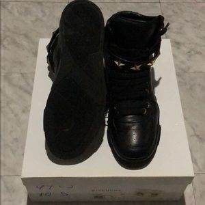 High Top Givenchy Sneakers